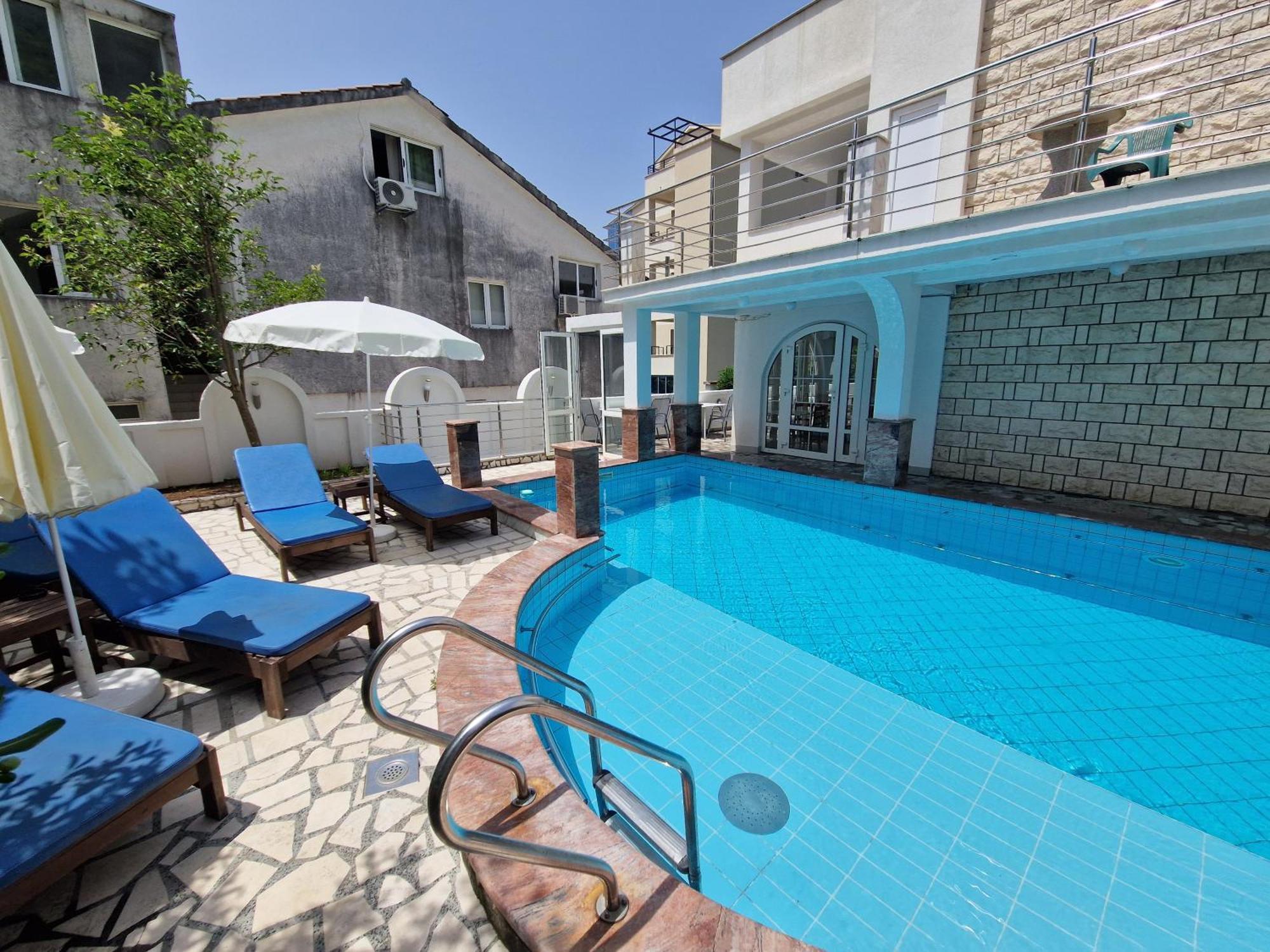 בודווה Villa Golf מראה חיצוני תמונה